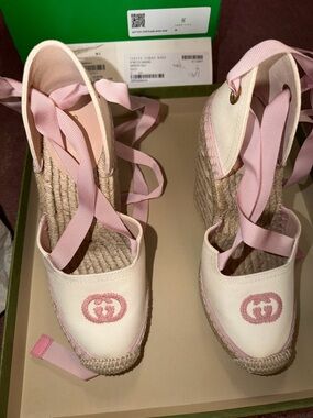 Gucci Cream Canvas Espadrille Wedges with Pink Trim and Ribbon